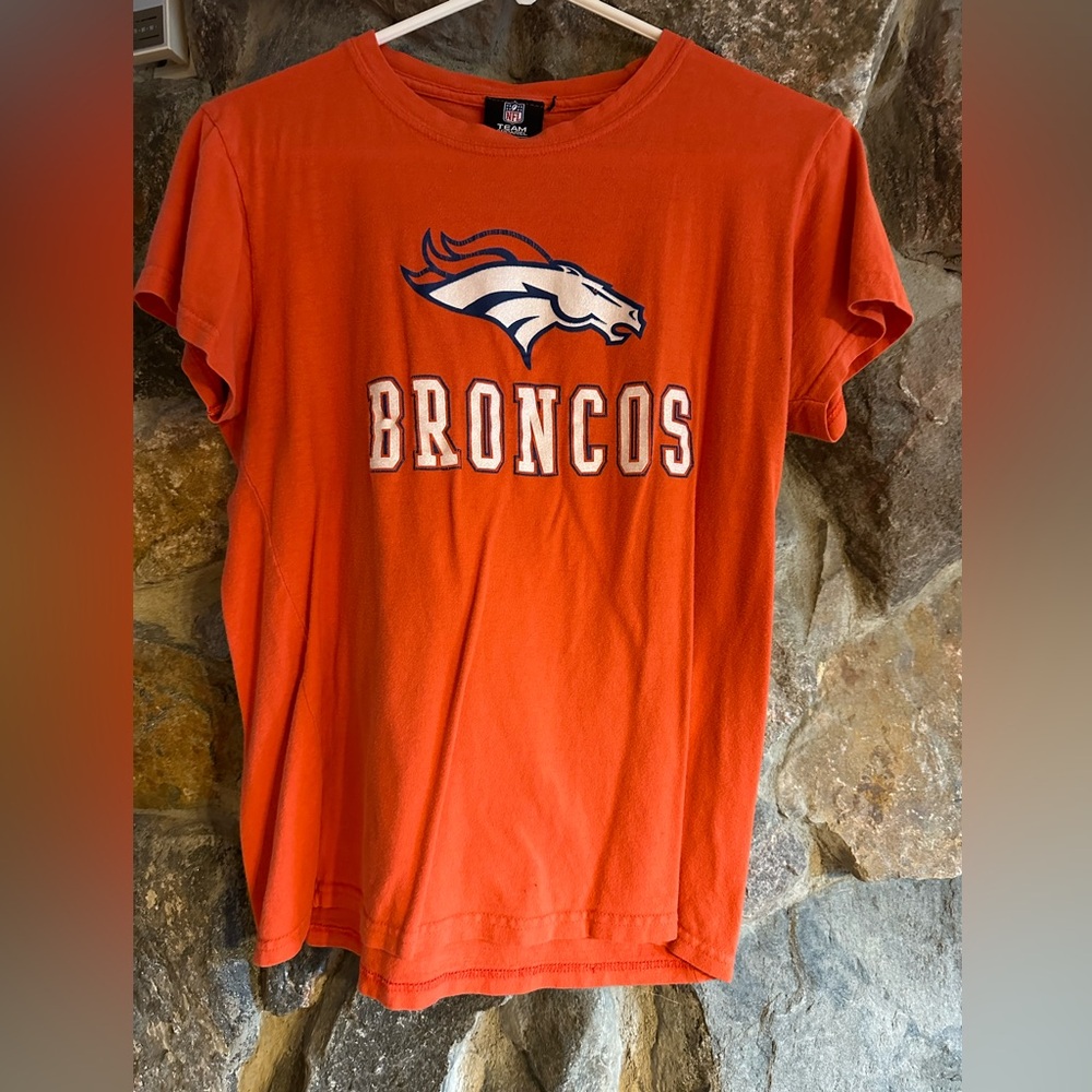 COPY - Bronco T-Shirt